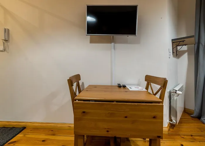 Garbary With Mezzanine By Bookinghost *