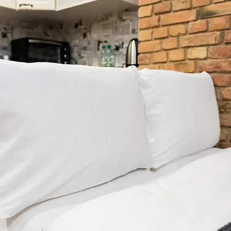 Garbary With Mezzanine By Bookinghost *