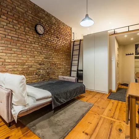 Garbary With Mezzanine By Bookinghost Apartmán