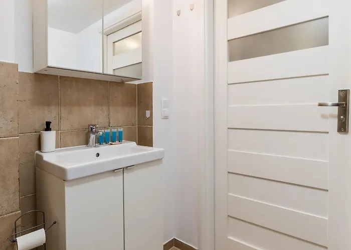 Garbary With Mezzanine By Bookinghost * 포즈난