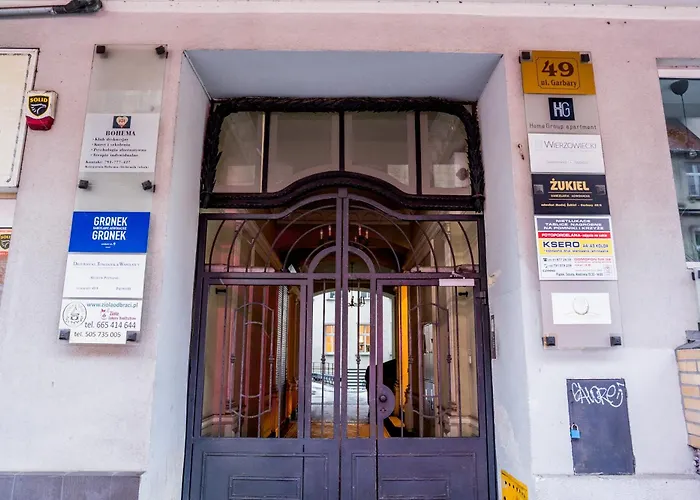 아파트 Garbary With Mezzanine By Bookinghost *